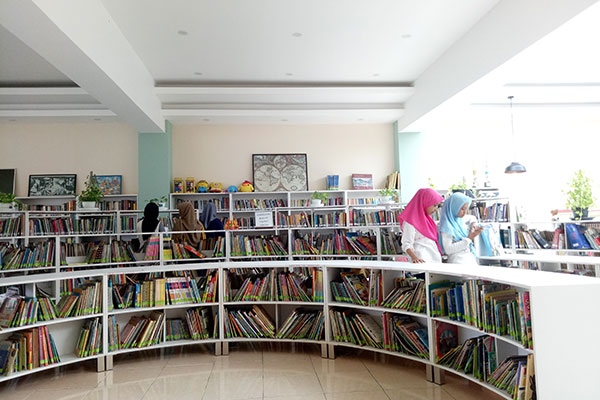 Suasana di perpustakaan Cinta Baca 
