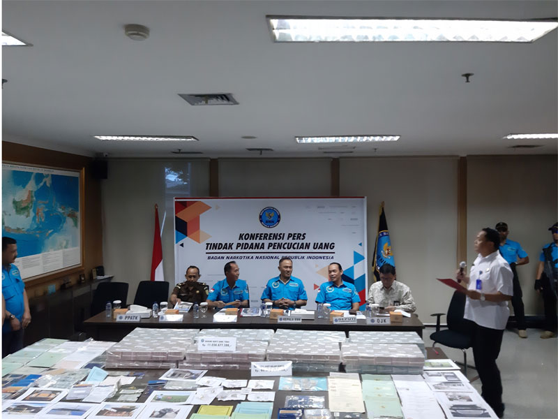 Badan Narkotika Nasional (BNN) menyita aset gabungan hasil tindakpidana pencucian uang (TPPU) senilai Rp60 milliar.
