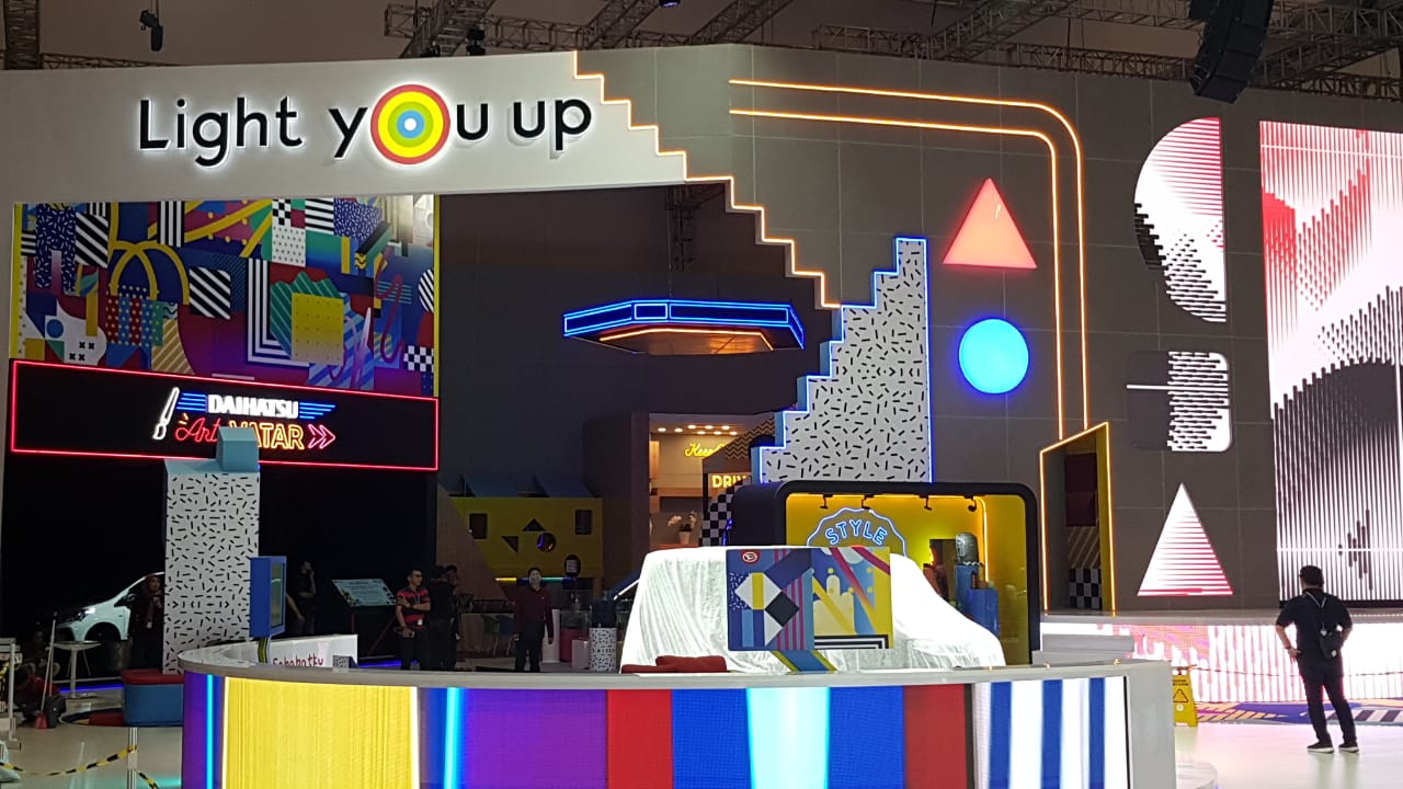 Tampil beda adalah salah satu ciri khas brand mobil yang fun, friendly, dan reliable.