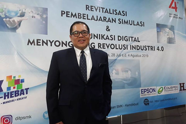 Pemerhati pendidikan Indra Charismiadji 