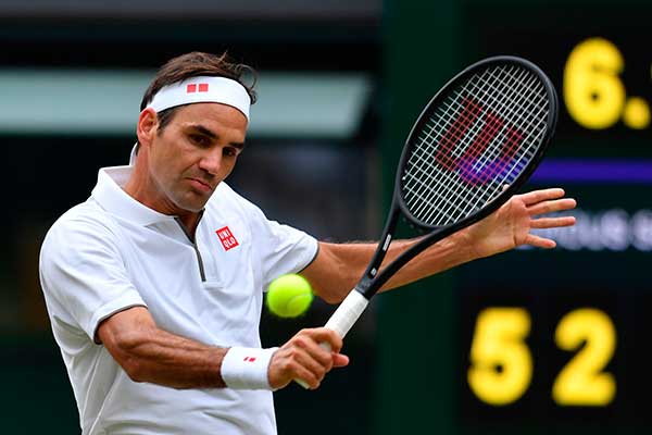 Petenis asal Swiss Roger Federer