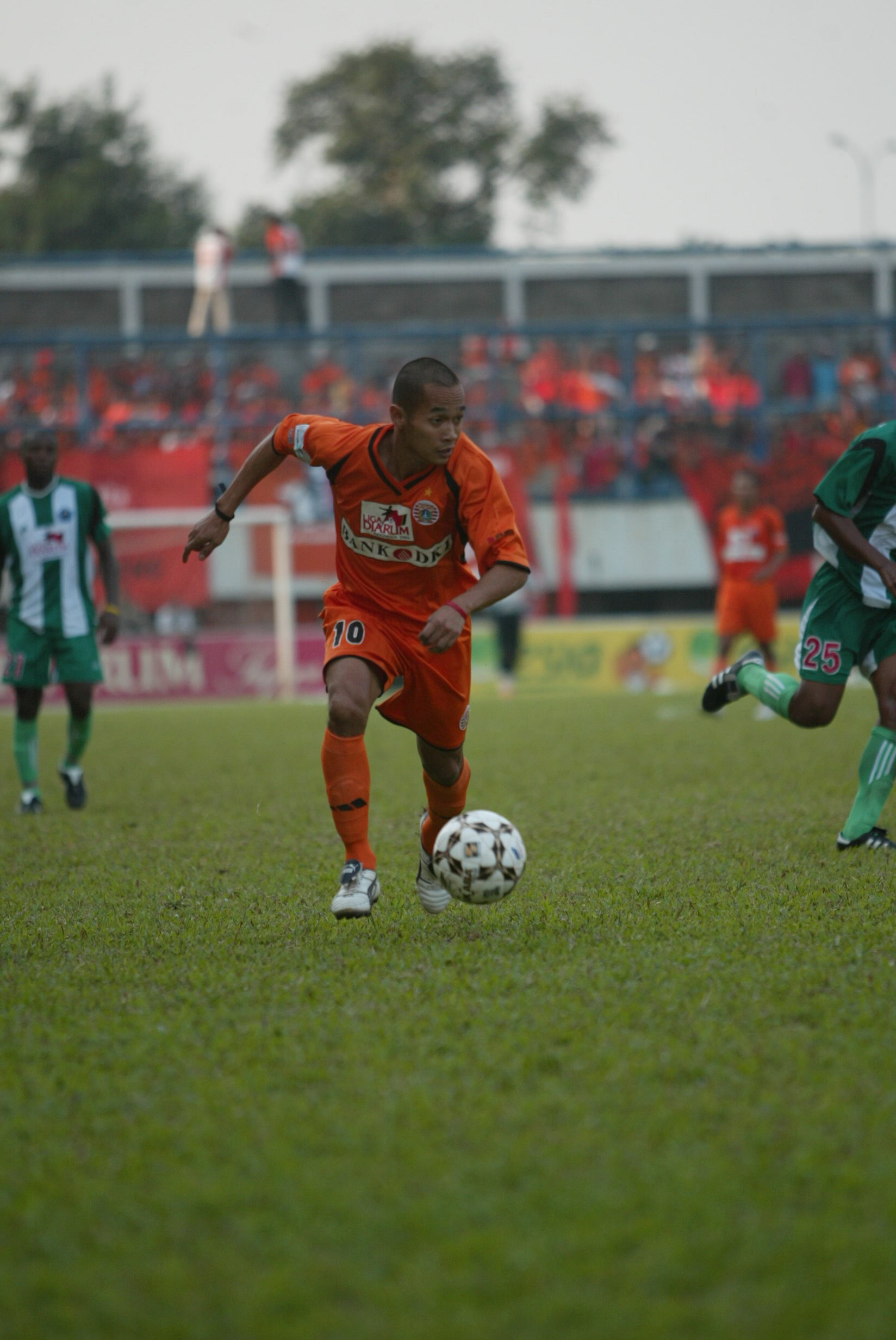 Kurniawan Dwi Yulianto saat masih berseragam Persija Jakarta , 2005 silam
