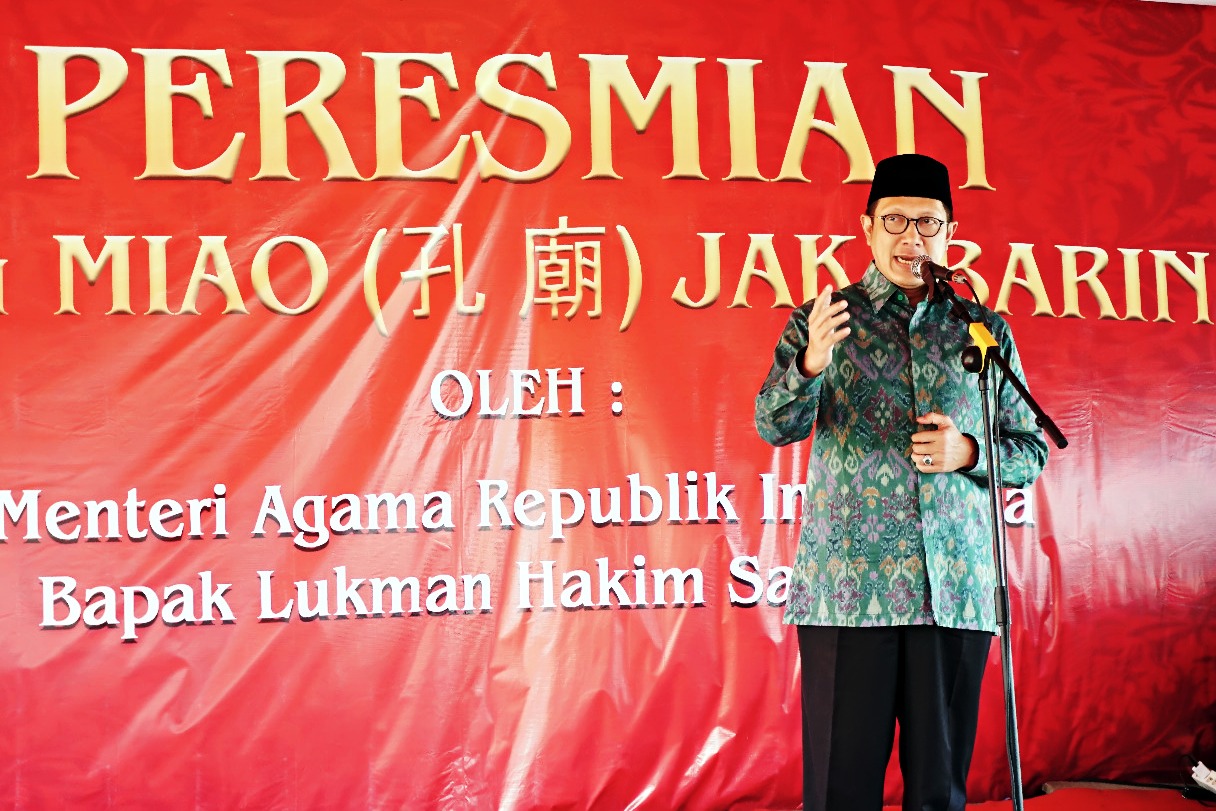 Menteri Agama Lukman Hakim Syaifuddin meresmikan berdirinya rumah ibadah umat Konghuchu, Kamis (11/7) di Jakabaring Sport City, Palembang.