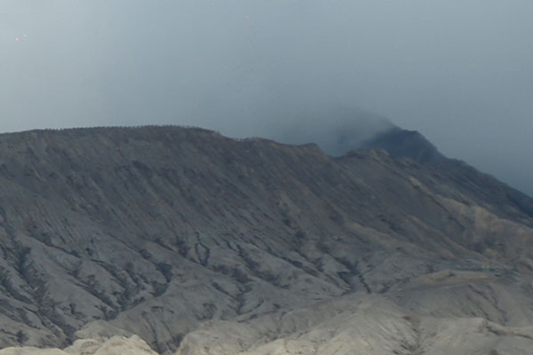 Gunung Bromo alami erupsi