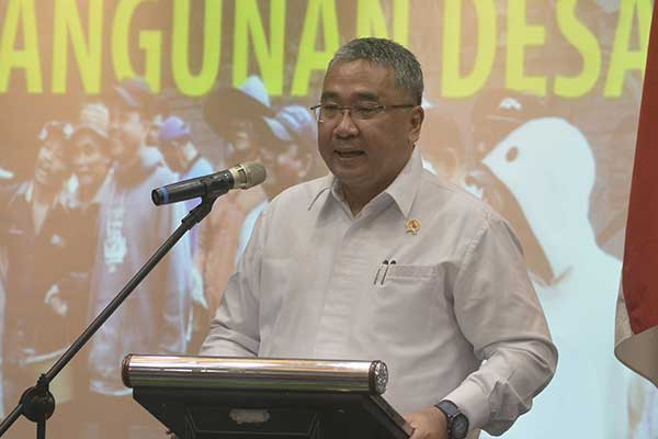  Menteri Desa, Pembangunan Daerah Tertinggal dan Transmigrasi (Mendes PDTT) Eko Putro Sandjojo 