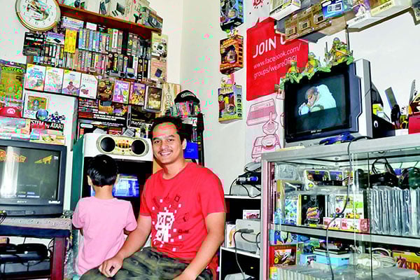 Rathio Nandi Adrianto hobi gim era 1980-an dan 1990-an.