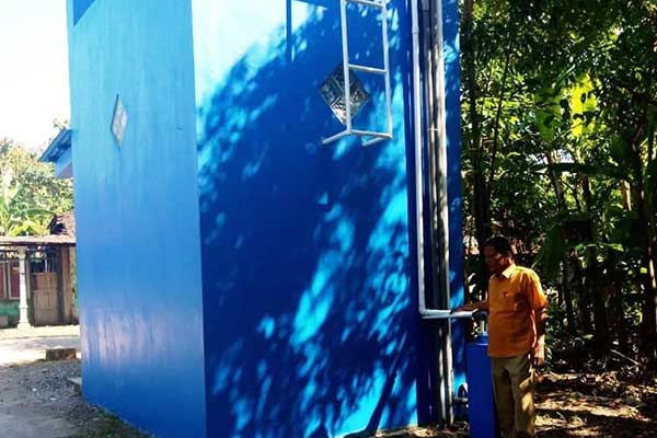 Program Penyediaan Air Minum dan Sanitasi Berbasis Masyarakat alias Pamsimas.