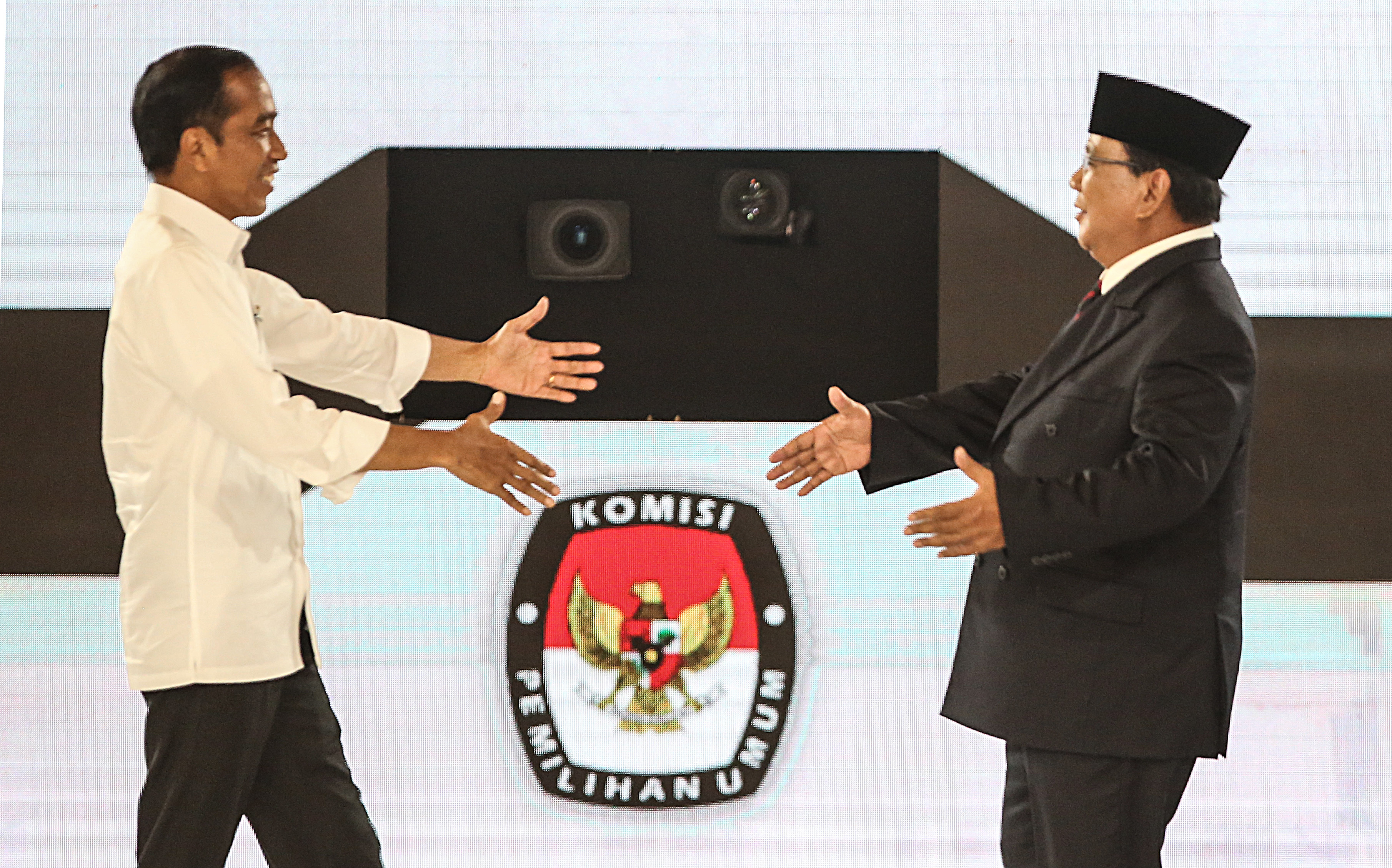 Joko Widodo (kiri) dan Prabowo Subianto