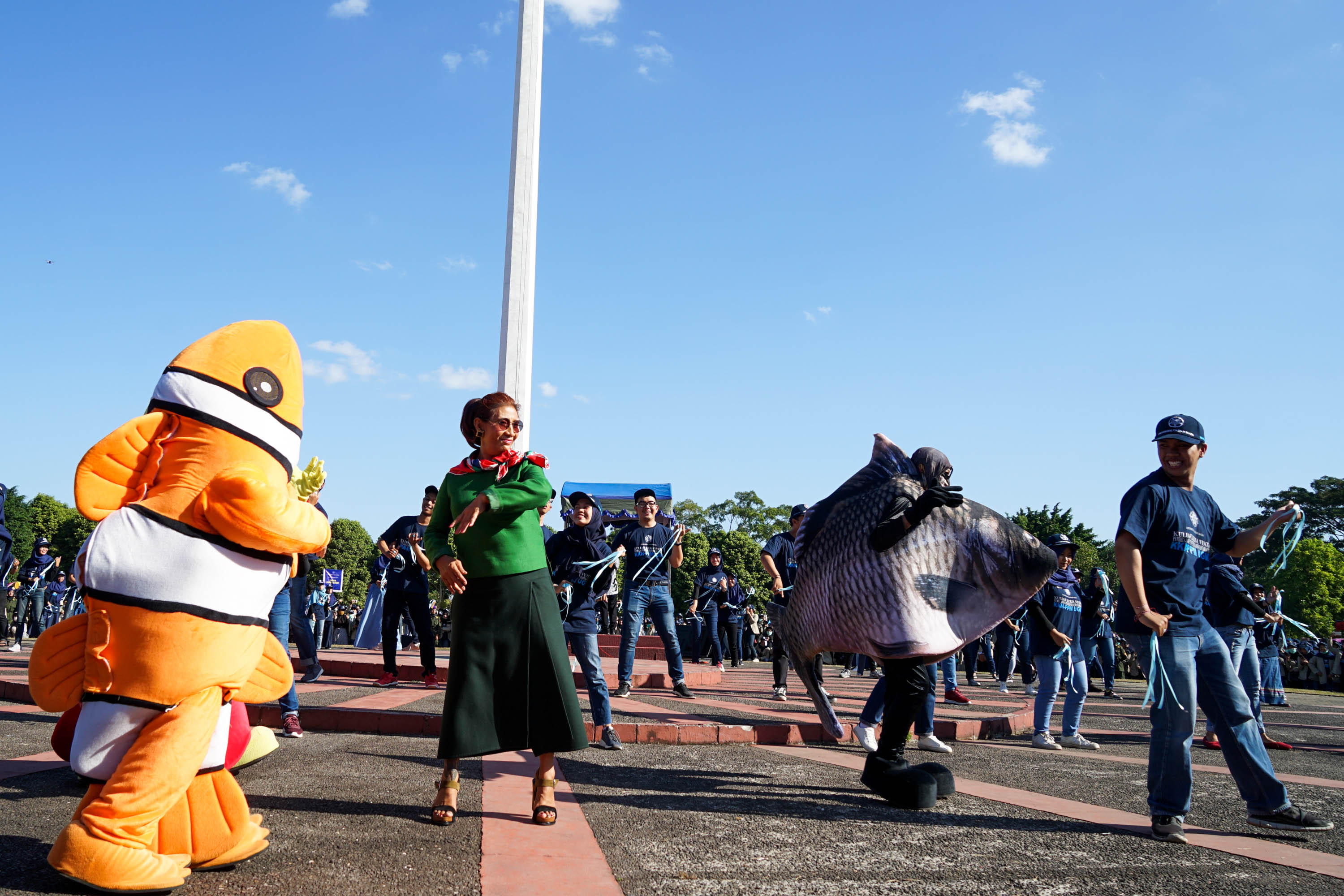 Susi Pudjiastuti menteri terpopuler di media sosial 