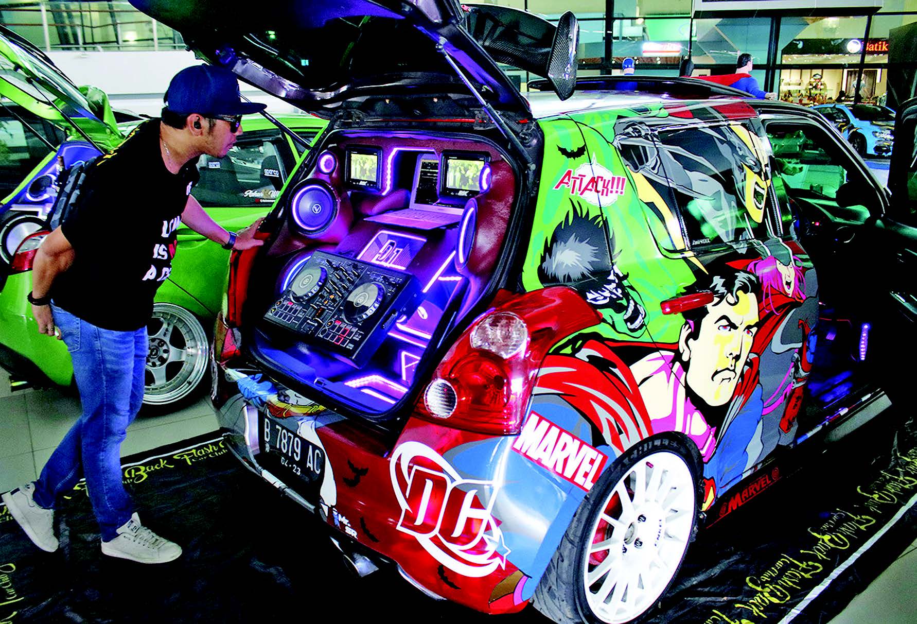 Modifikasi interior audio mobil