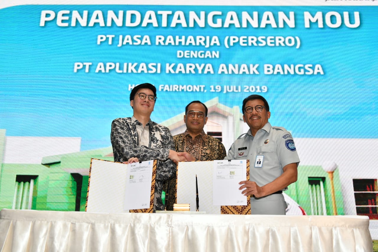 Penandatanganan Kerja Sama Jasa Raharja dengan GOJEK