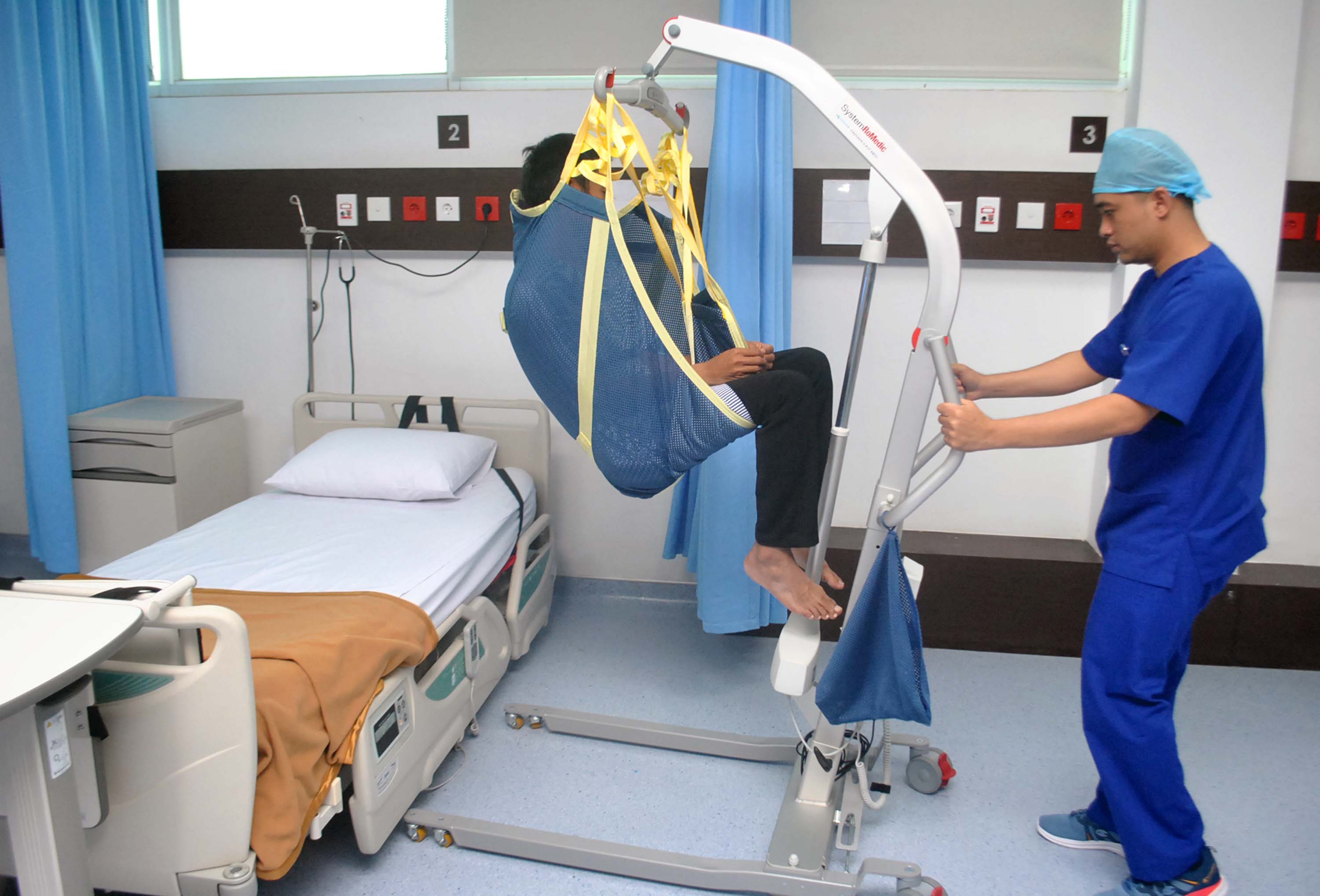 Pelayanan di sebuah rumah sakit di Kota Bogor, Jawa Barat.