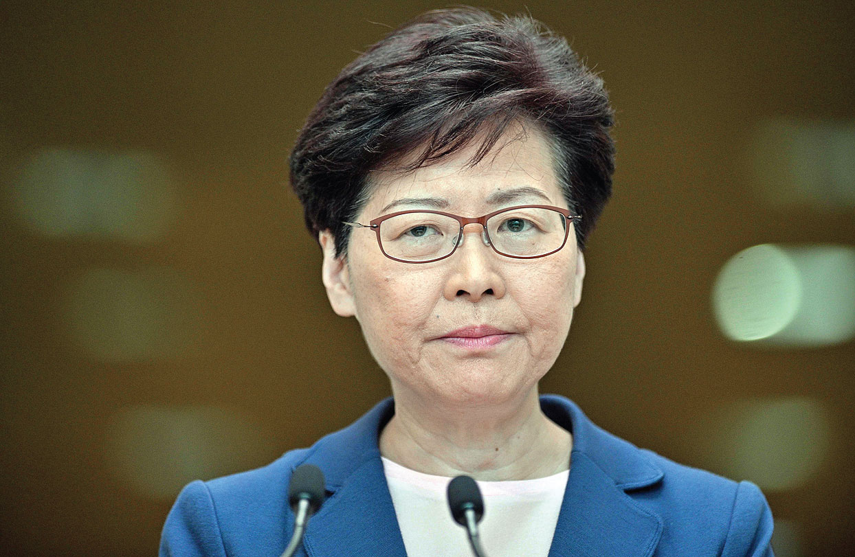 Pemimpin eksekutif Hong Kong, Carrie Lam, memberikan keterangan pers di Hong Kong, kemarin 