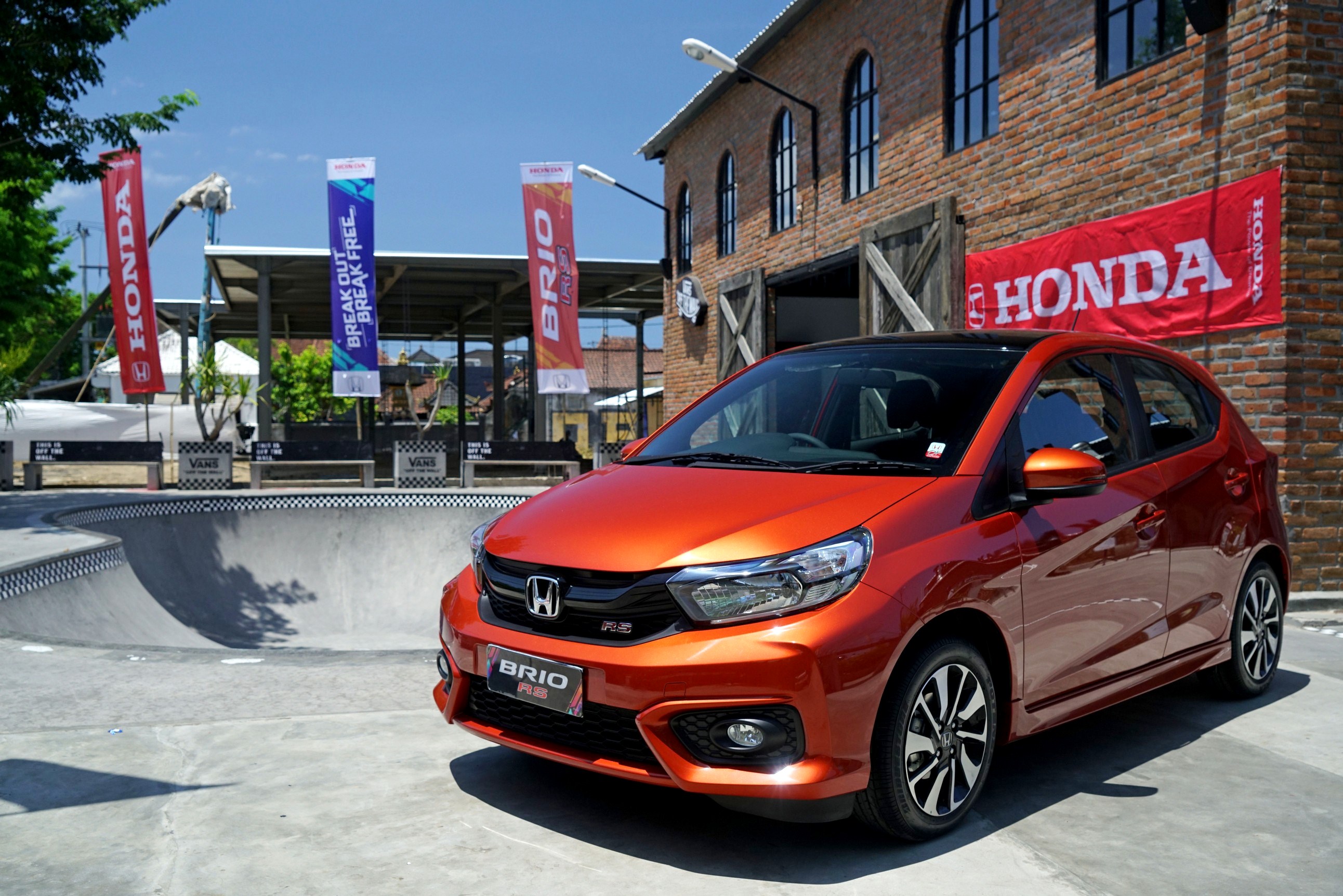 Pada periode Januari-Juni 2019, Honda Brio Satya mencatat penjualan sebesar 23.338 unit atau sebanyak 39% dari total penjualan Honda.