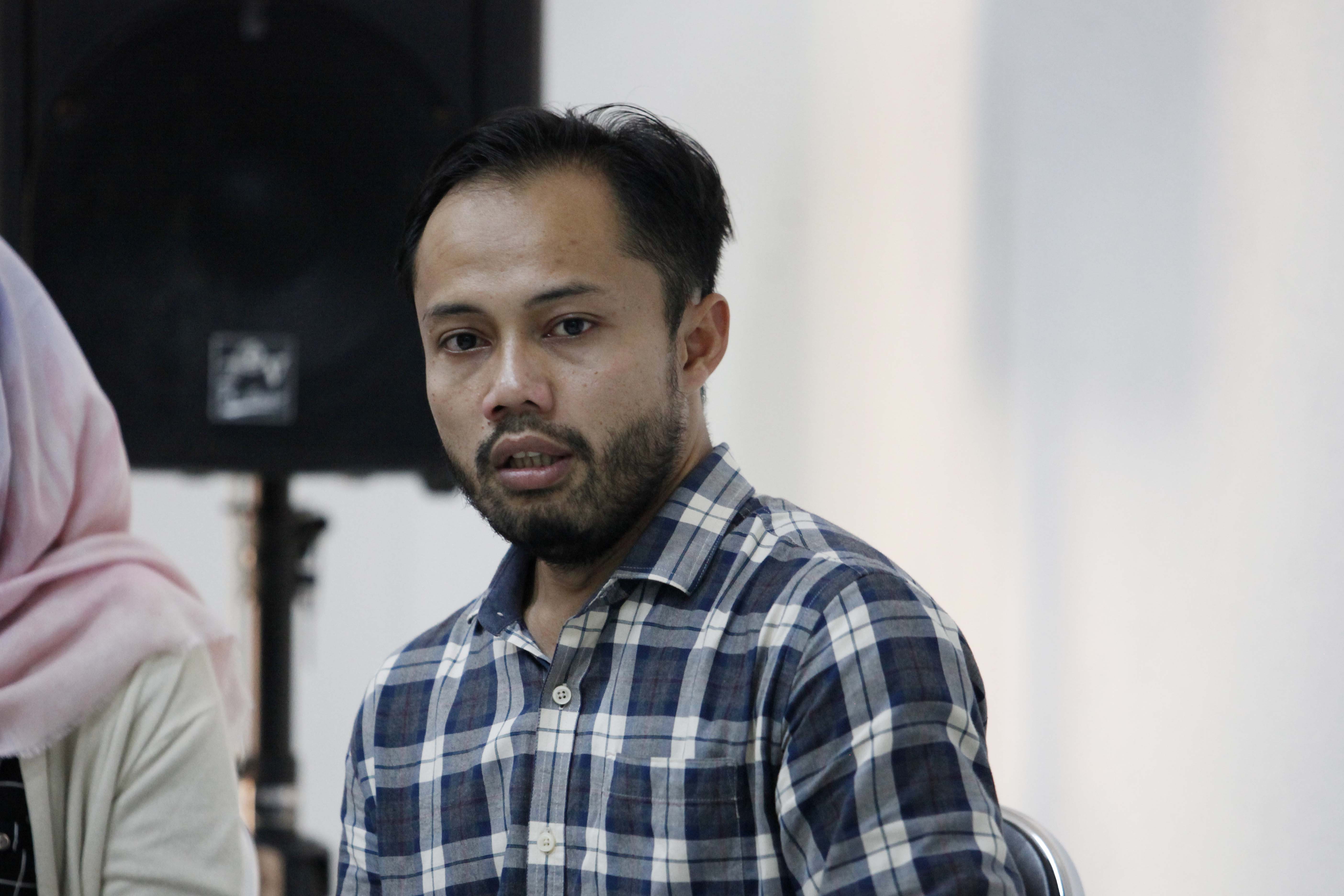 Peneliti ICW Donal Fariz. 