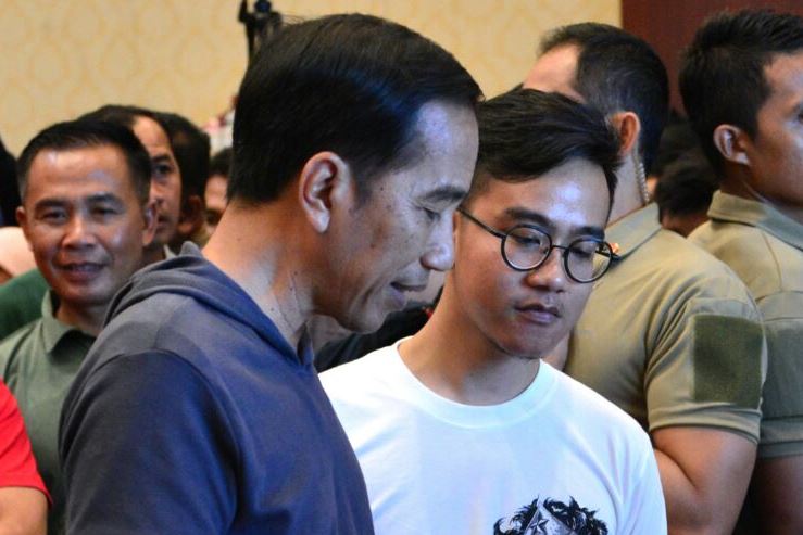 Presiden Joko Widodo dan putranya, Gibran Rakabuming Raka
