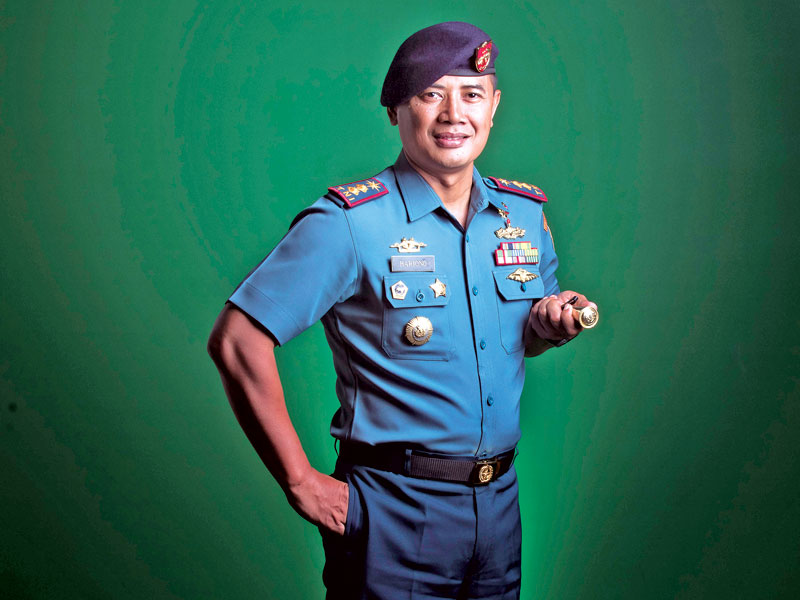 Letnan Kolonel Laut Hariono.
