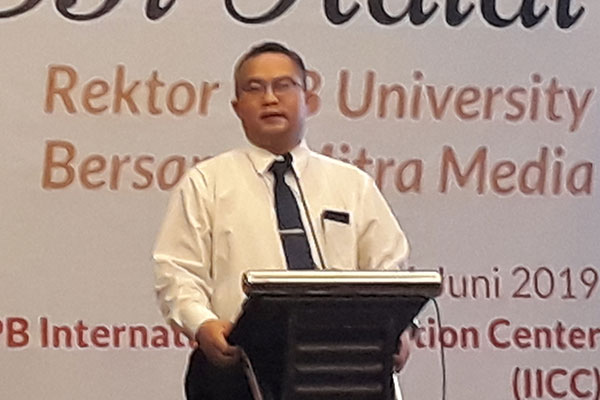  Rektor IPB University Doktor Arif Satria 