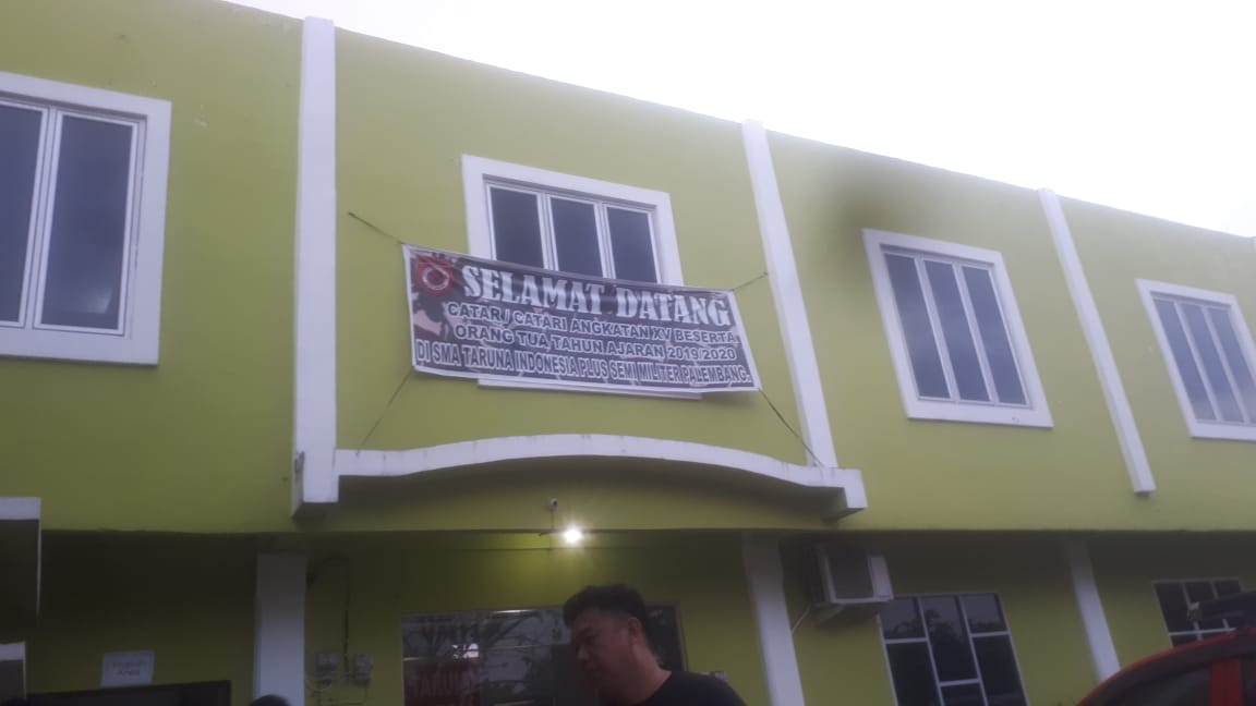 SEORANG siswa baru di SMK Taruna Palembang, Delwyn Berli Julindro (14 tahun), tewas usai mengikuti masa orientasi sekolah pada 13 Juli 2019.