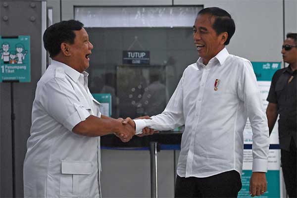 Pertemuan Presiden Joko Widodo dengan Ketua Umum Partai Gerindra Prabowo Subianto, Sabtu (13/7/2019). 