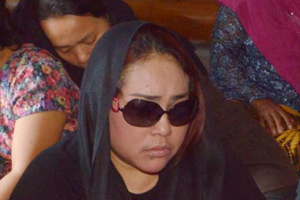 Komedian Tri Retno Prayudati atau Nunung