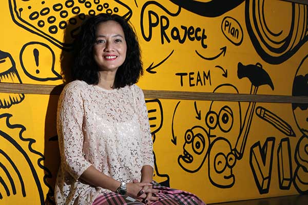  Cut Mini Aktris Pemeran Utama Wanita Terbaik Festival Film Indonesia 2016 berkat film Athirah