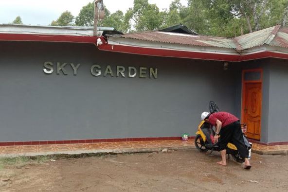  Sky Garden kafe di Kota Ruteng 