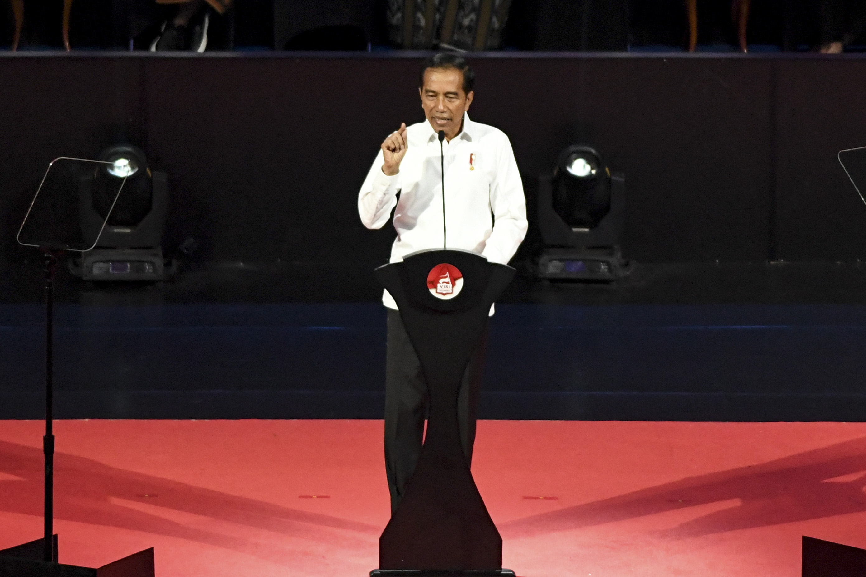 Presiden terpilih Joko Widodo menyampaikan pidato pada Visi Indonesia di Sentul International Convention Center, Bogor.