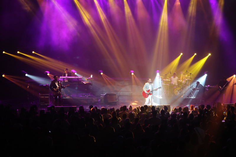 Konser Reunian Jikustik di Balai Sarbini, Jakarta, Jumat malam.