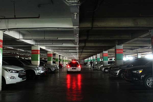 OVO: Bayar Parkir Pakai Aplikasi adalah Kebijakan Pengelola Mal