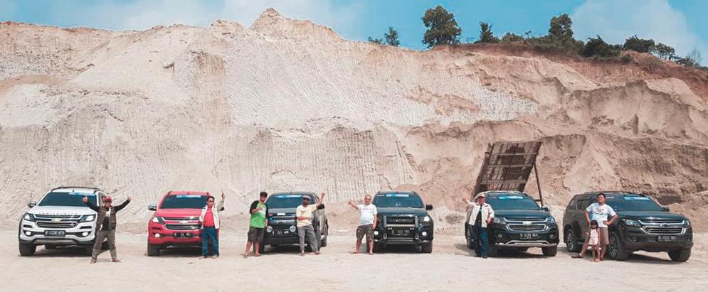Puluhan mobil Chevrolet Trailblazer dengan 265 peserta dari Jabodetabek hingga Malang, , bergabung dalam acara turing ke Pantai Anyer.