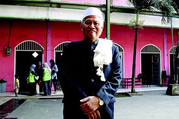 KH Ali Syibromalisi Koordinator Forum ­Pesan­tren Jaga NKRI