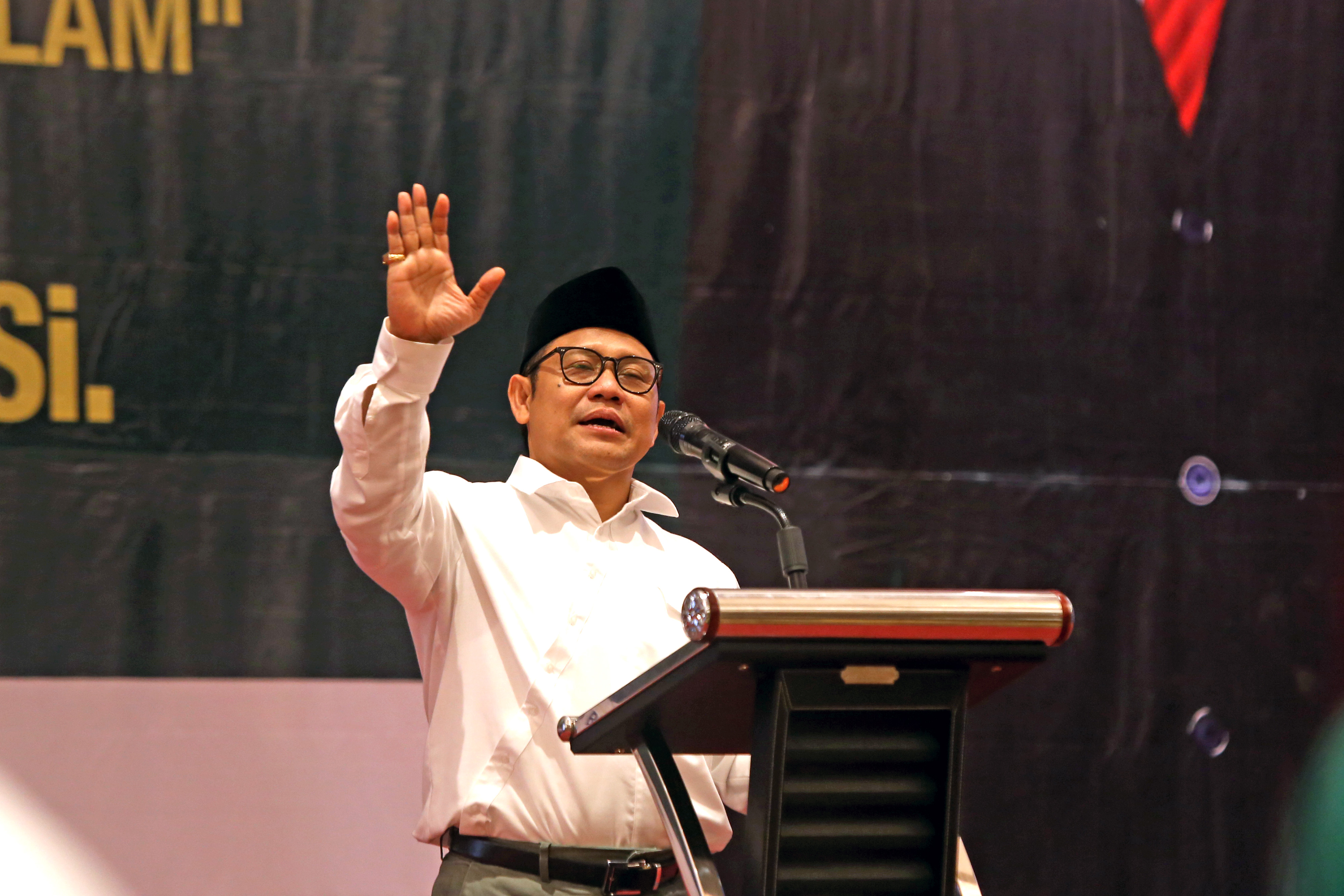  Wakil Ketua MPR Muhaimin Iskandar berpidato tentang Sosialisasi Empat Pilar Kebangsaan di Banyuwangi, Jawa Timur, Rabu (5/12).