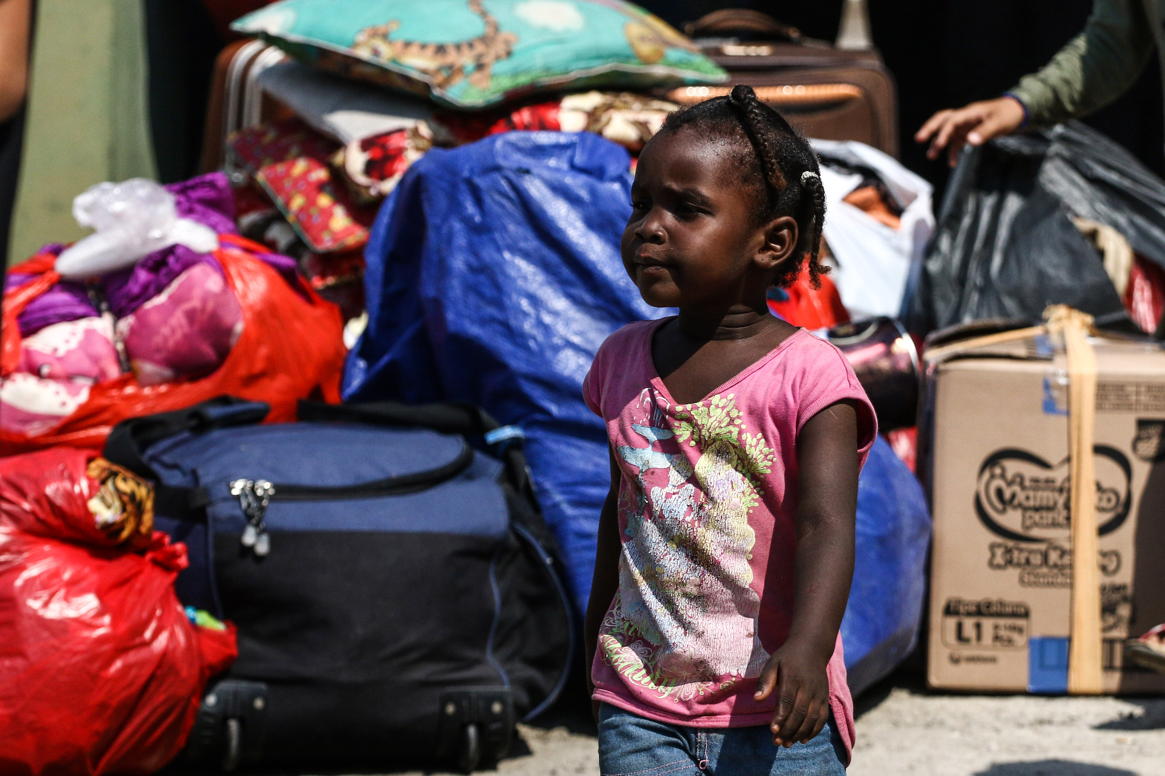 Seorang anak pencari suaka beraktivitas di tempat penampungan sementara di Kalideres, Jakarta.  