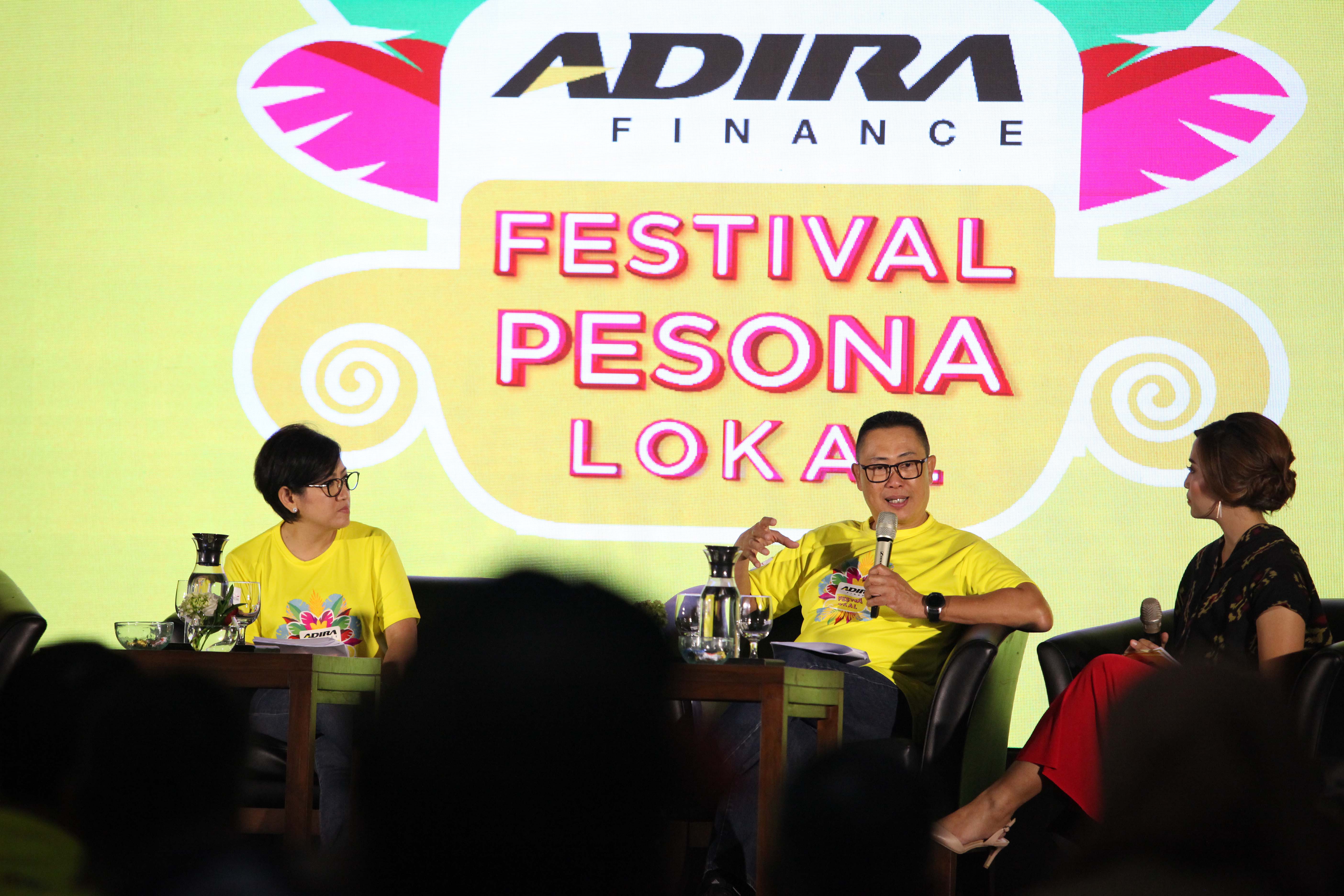 ADIRA FINANCE KEMBALI LUNCURKAN FESTIVAL PESONA LOKAL: Direktur Utama Adira Finance Hafid Hadeli (tengah)