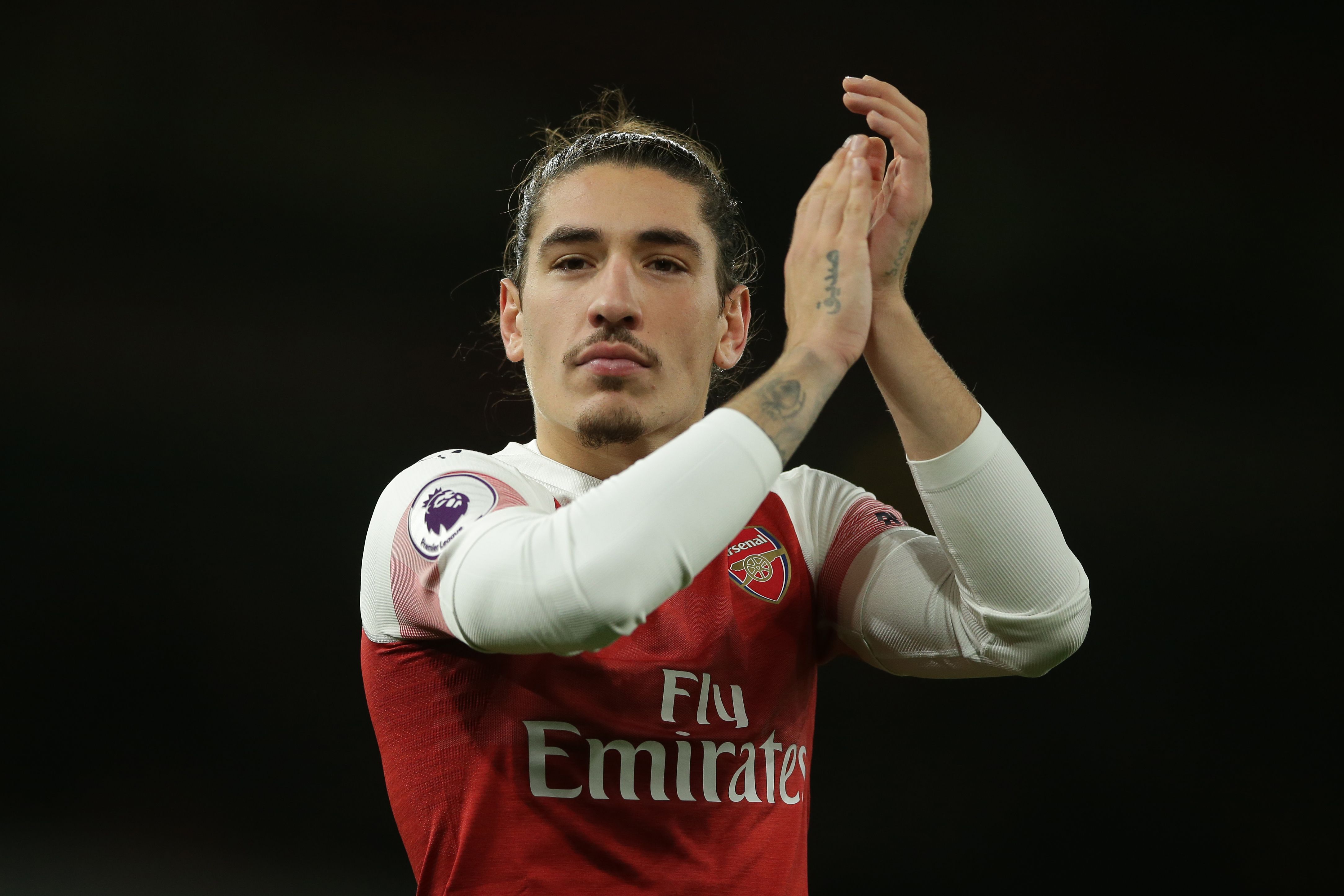 Bek asal Spanyol yang memperkuat Arsenal 