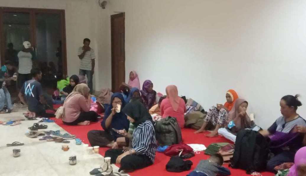 DPRD Maluku Bantu Pemulangan Karyawan PT, WLI yang Berdemonstrasi