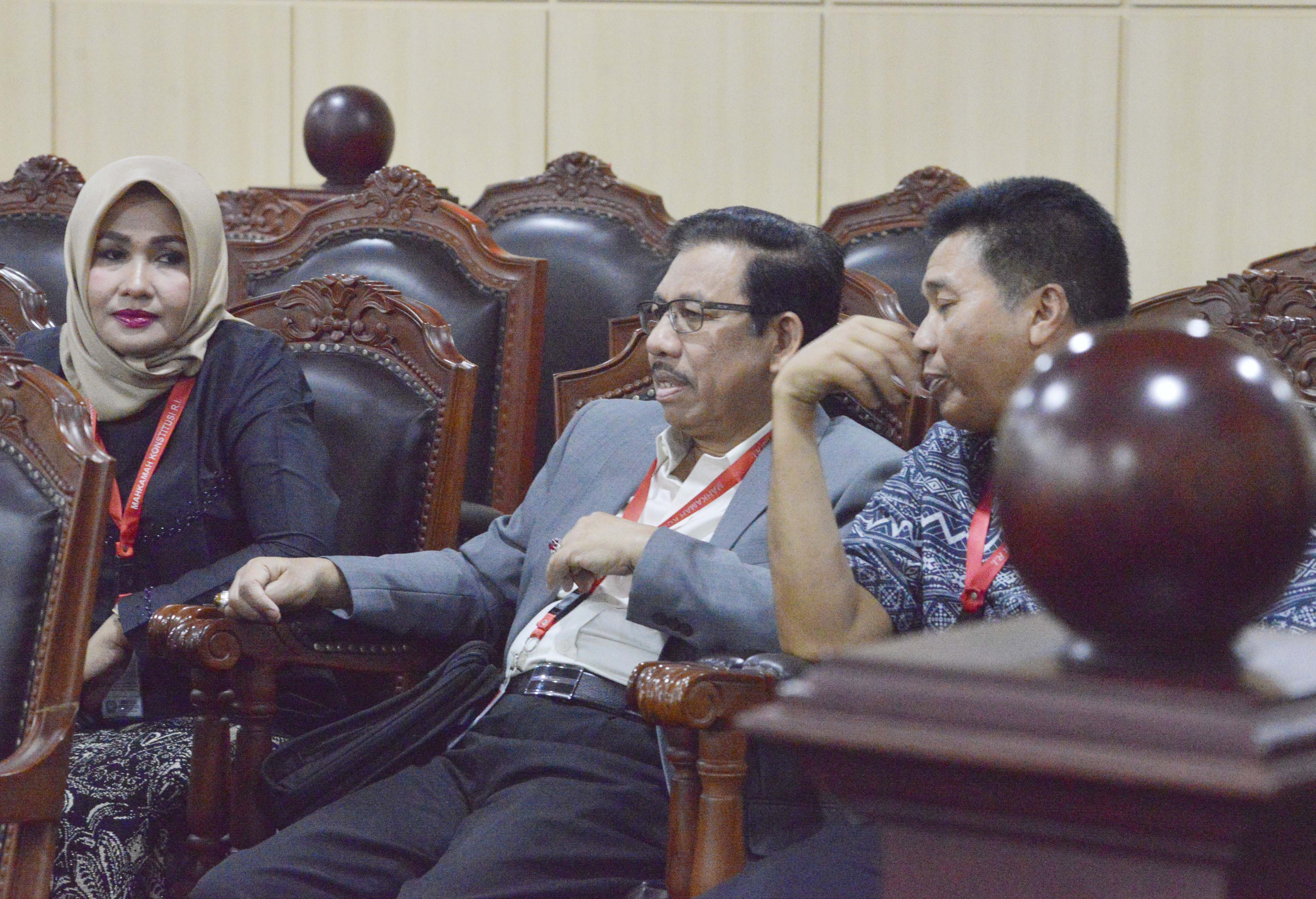 Edit Foto Caleg DPD, Ahli Tata Negara : Sulit Dibuktikan