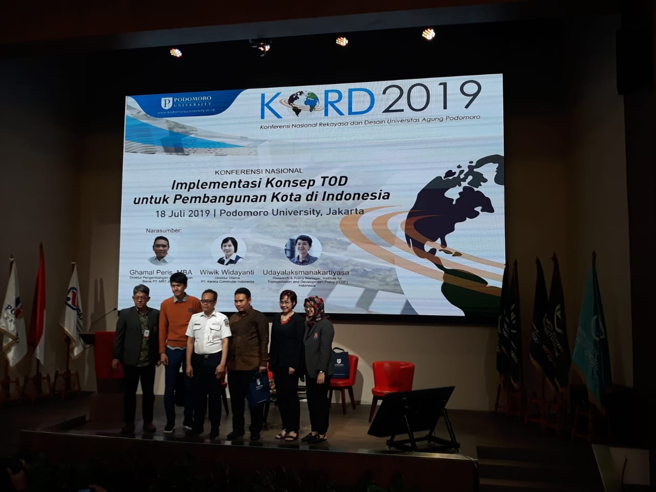 Sinergi berbagai pihak diperlukan untuk mendukung implementasi TOD di Indonesia.