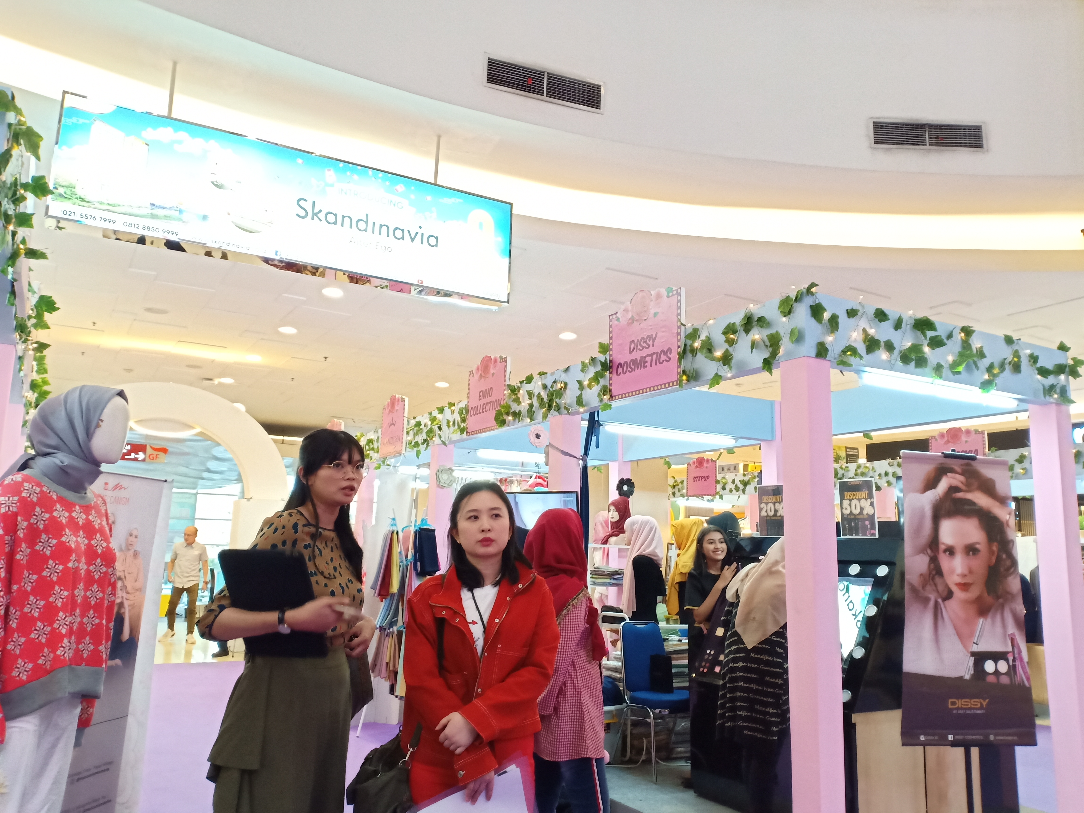 Suasana Tangcity Mall