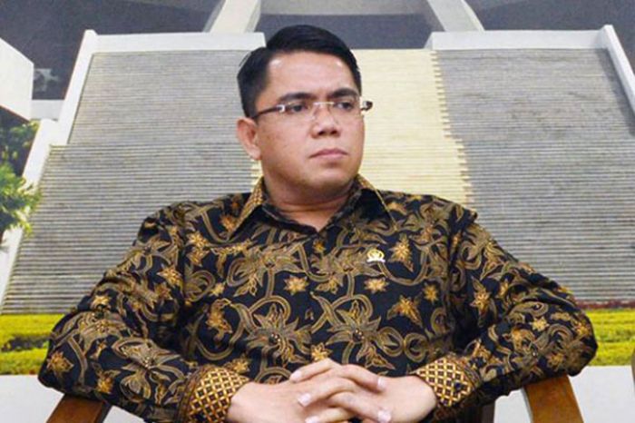 Anggota Komisi II DPR dari Fraksi Partai Demokrasi Indonesia Perjuang­an (PDIP), Arteria Dahlan.