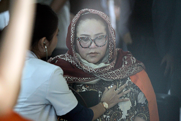 Tersangka kasus penyalahgunaan narkoba Tri Retno Prayudati alias Nunung