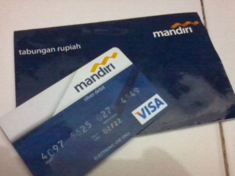 Ilustrasi Buku Bank Mandiri