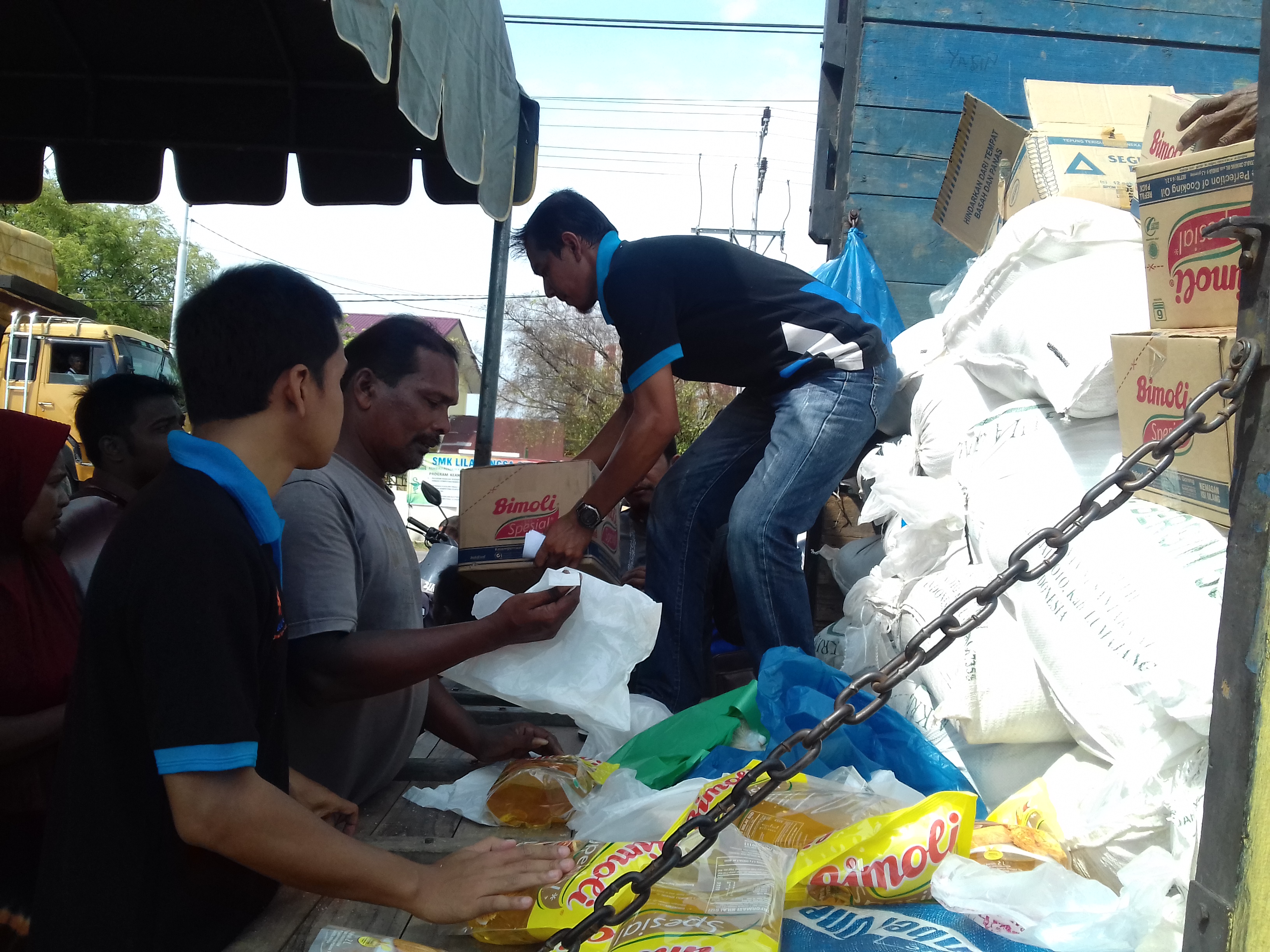 Pasar murah dilaksanakan untuk stabilitas harga menjelang Idul Adha di Kabupaten Pidie dan Pidie Jaya. 