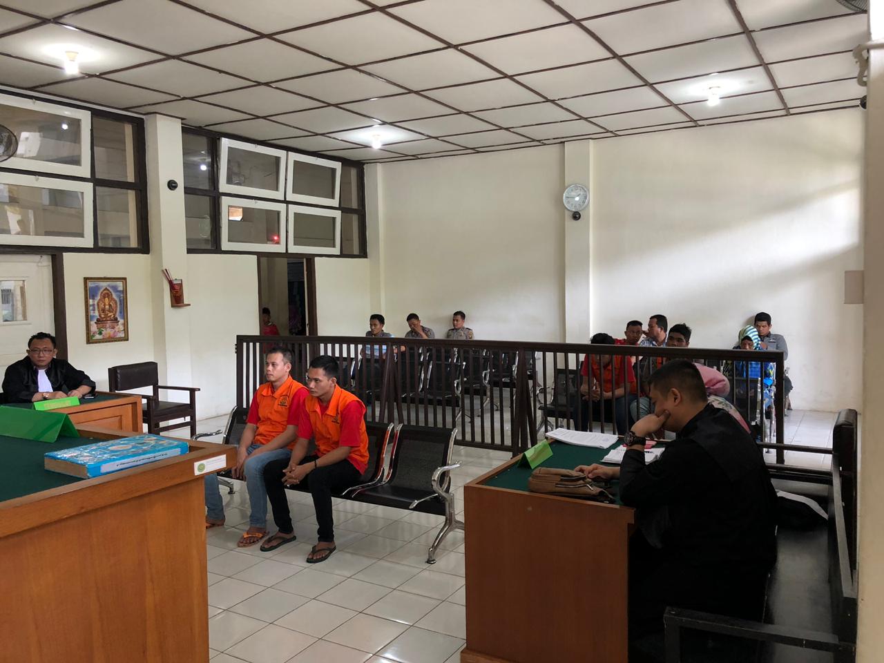 Ketua Majelis Hakim Ahmad Suhel memberikan vonis merampas seluruh harta milik Letto sekitar Rp3 miliar.