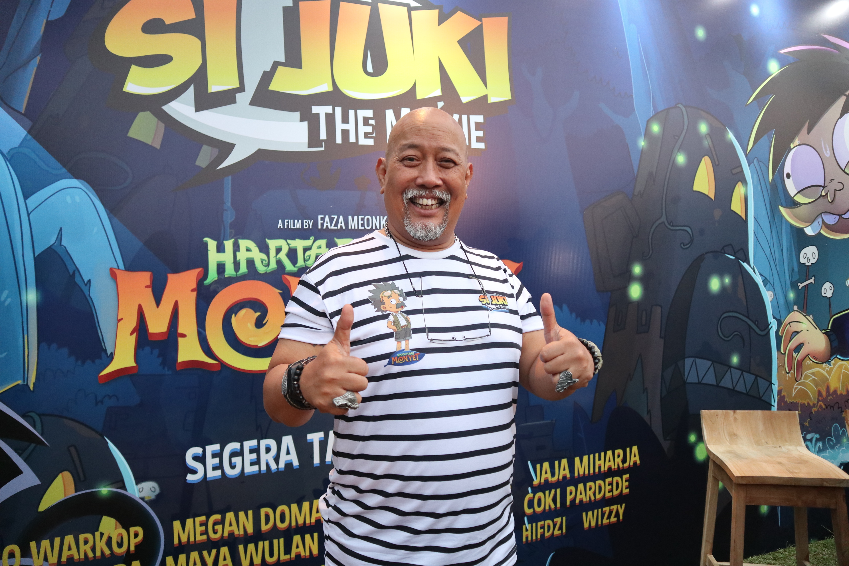 Aktor dan komedian Indrodjojo Kusumonegoro atau dikenal dengan Indro Warkop