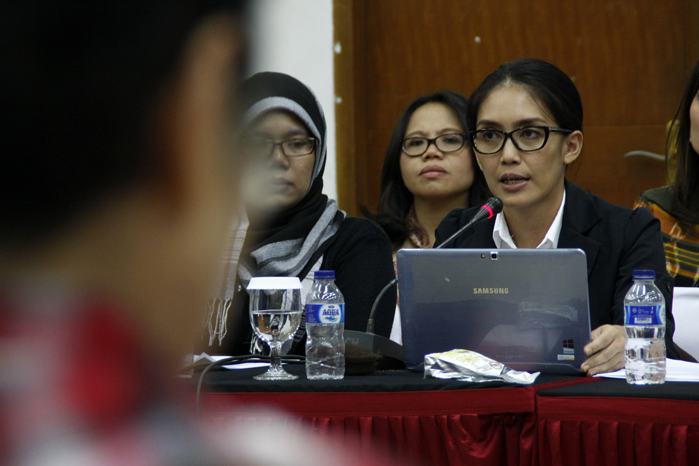 Rieke Dyah Pitaloka menjadi pembicara pada diskusi Perempuan dan Peradaban Indonesia di Kantor DPP PDIP, Lenteng Agung, Jakarta, Rabu (9/10)