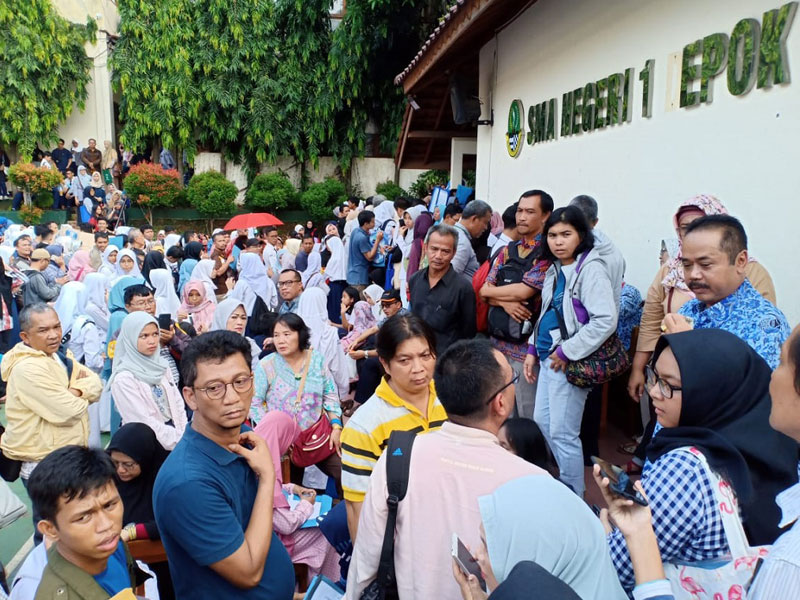 Suasana pendaftaran PPDB di SMAN I Depok.