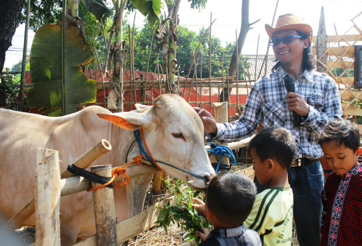 Mengenalkan Hewan Kurban Sejak Dini Lewat Wisata Edukasi