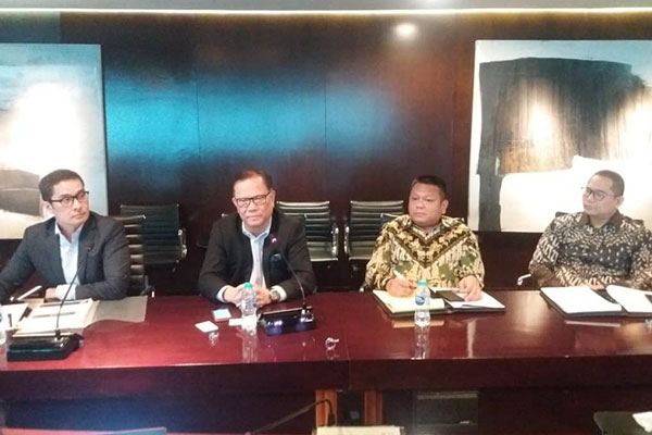  Diskusi media Dentons HPRP bertajuk 'Iklim Investasi dan Bisnis dari Perspektif Hukum' di Wisma 46, Jakarta, Rabu (24/7).